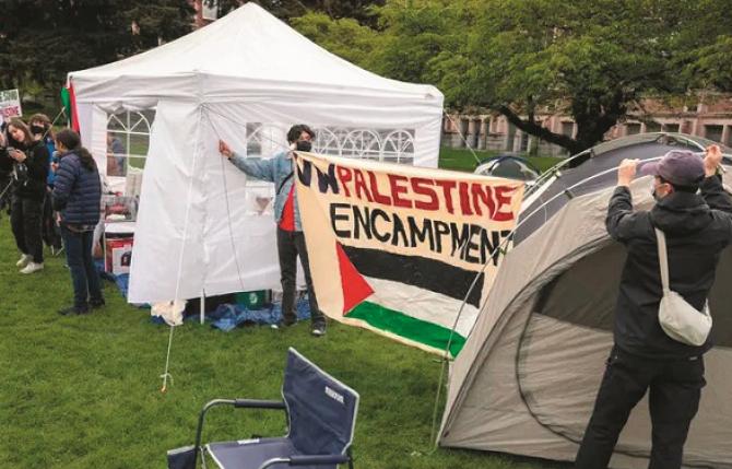 In the first photo, pro-Palestinian students are setting up tents at the University of Pennsylvania. Photo: INN